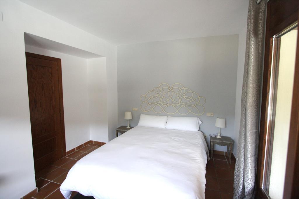Apart-Hotel Selva Nevada La Virgen de la Vega Room photo